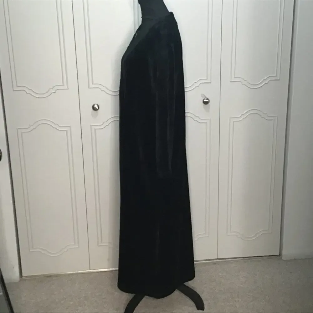 NWOT CONCIERGE COLLECTION Black Full Length Cozy Robe - Size Medium/Large - Picture 2 of 5
